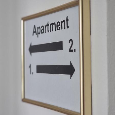Spacious Apartment Near Hockey And Football Arena Bratislava Eksteriør bilde